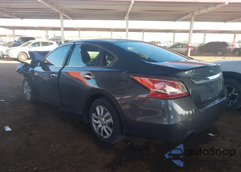 2013 Nissan Altima 2.5 S z USA, uszkodzony, nr VIN 1N4AL3AP5DN552276